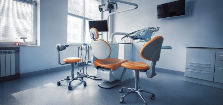 Dental treatment room ready for a dental emergency visit